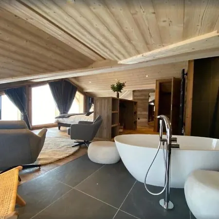 Neko Chalet *